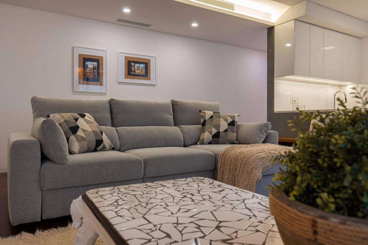 Touch Of Class 2Bdr Apartment By Lovelystay Cascais Exteriör bild